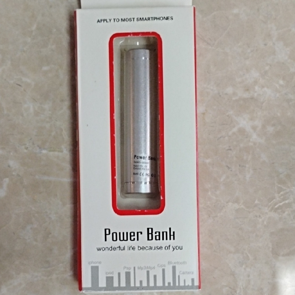 One Lot Of TWO Smart Watches & TWO Power Banks - All NIB - Picture 3 of 9